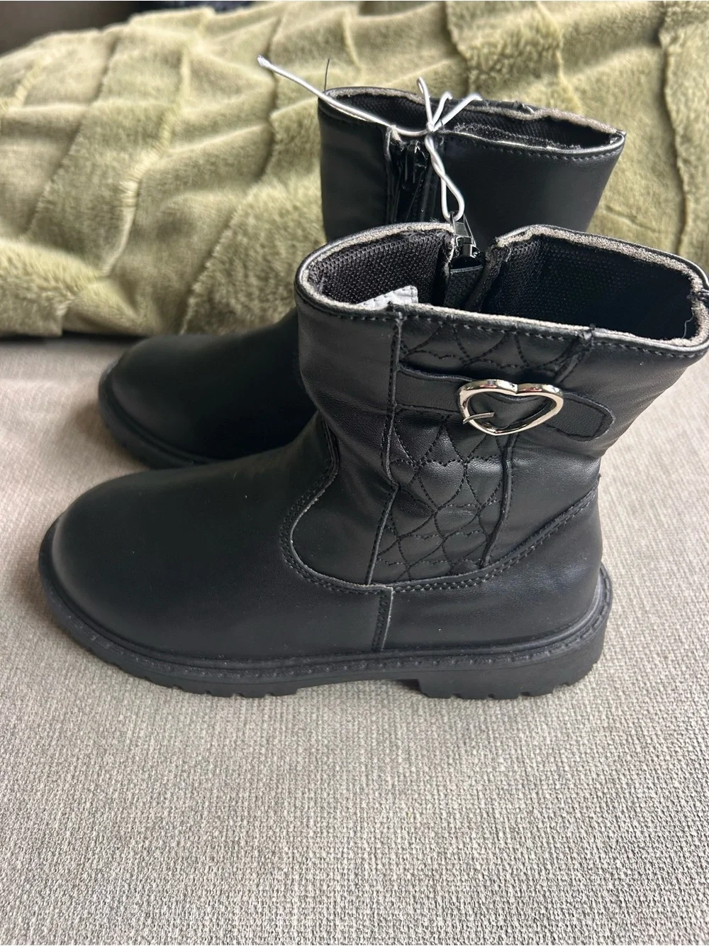 Girls Black Quilted Heart Buckle Mid-Calf Boots